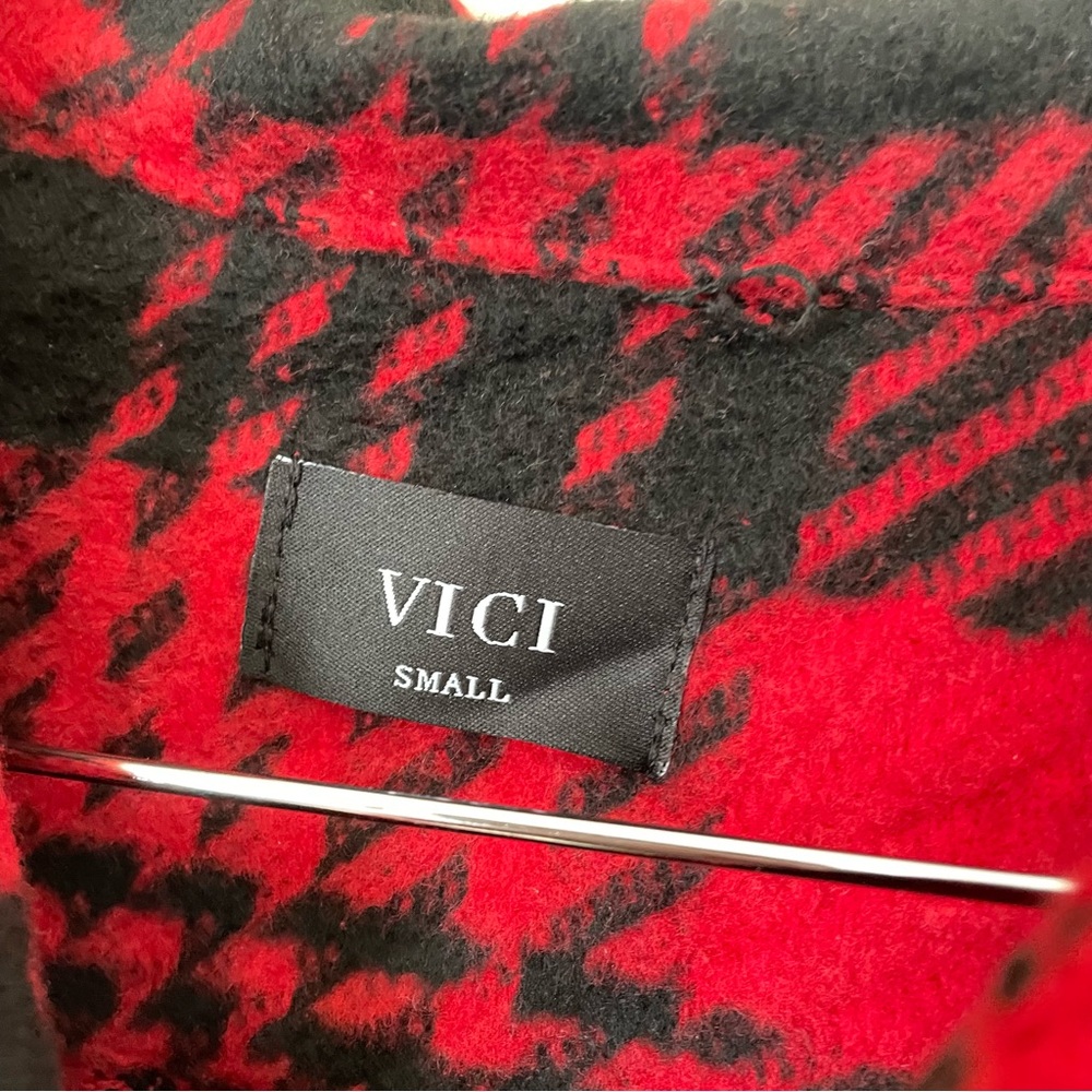 Vici South Lake Plaid Shacket / Vici Jacket - Picture 4 of 4